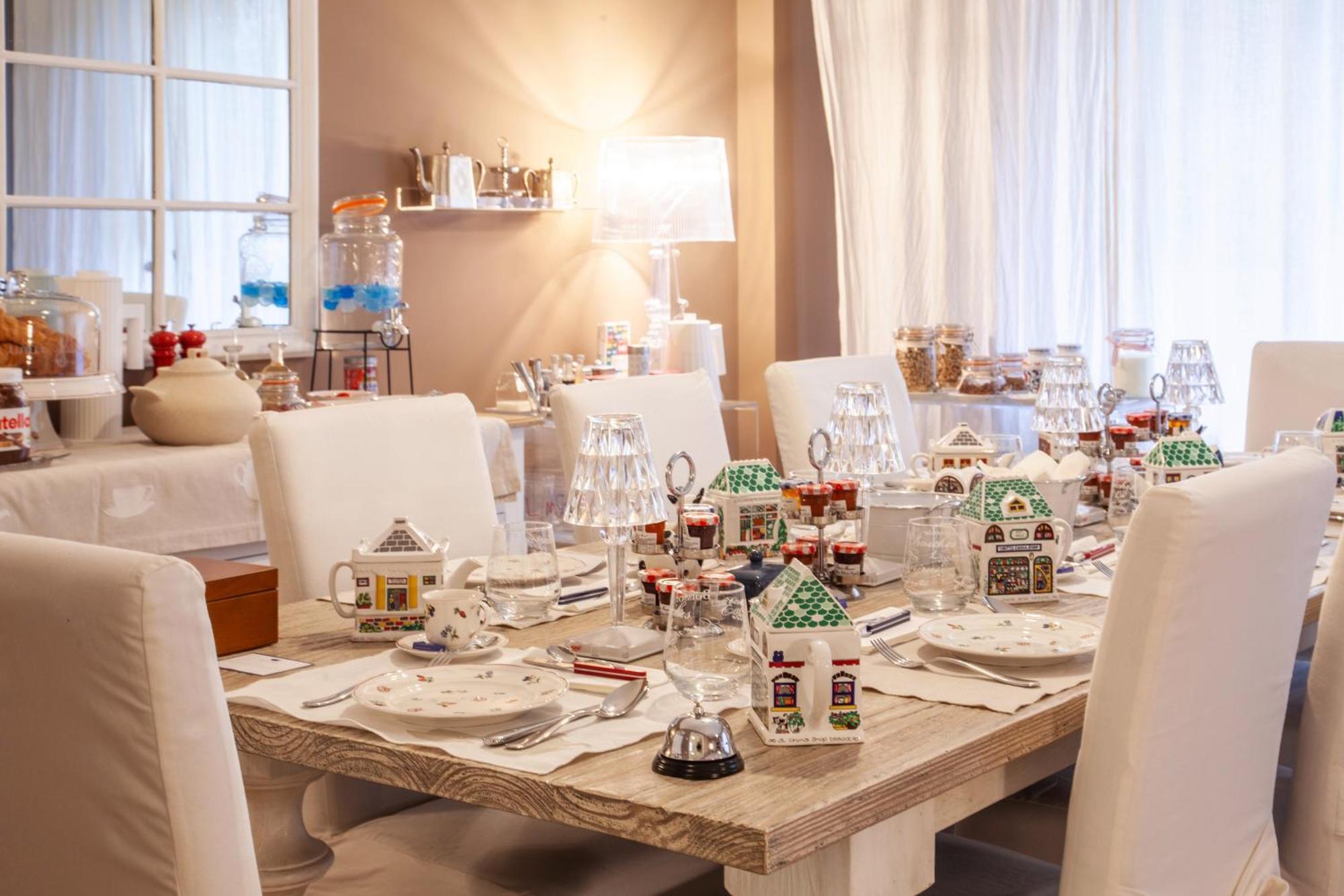 Maison De Famille ปาแลร์โม ภายนอก รูปภาพ