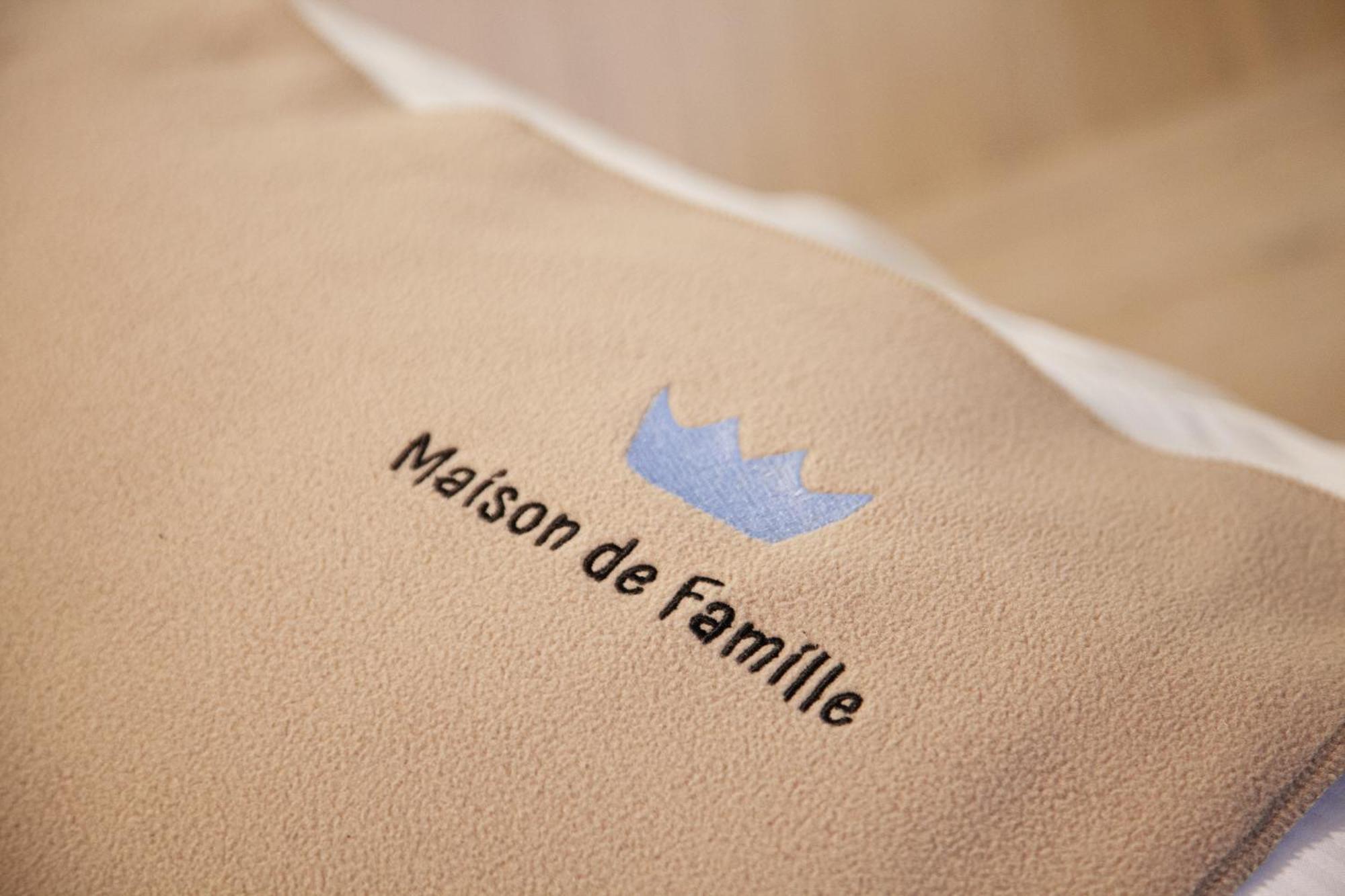 Maison De Famille ปาแลร์โม ภายนอก รูปภาพ